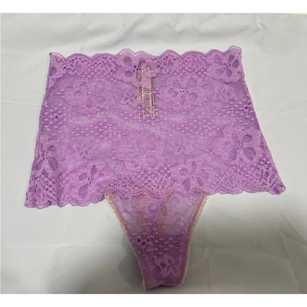 Victoria’s Secret Nwt High Waist Floral Lace Sexy‎ Thong Panty XS